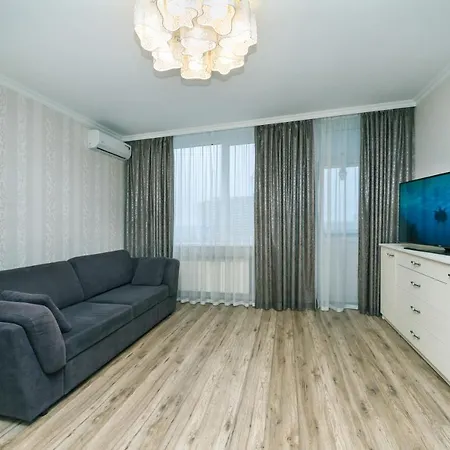 Лучшая Квартира В Броварах Brovary Exterior photo
